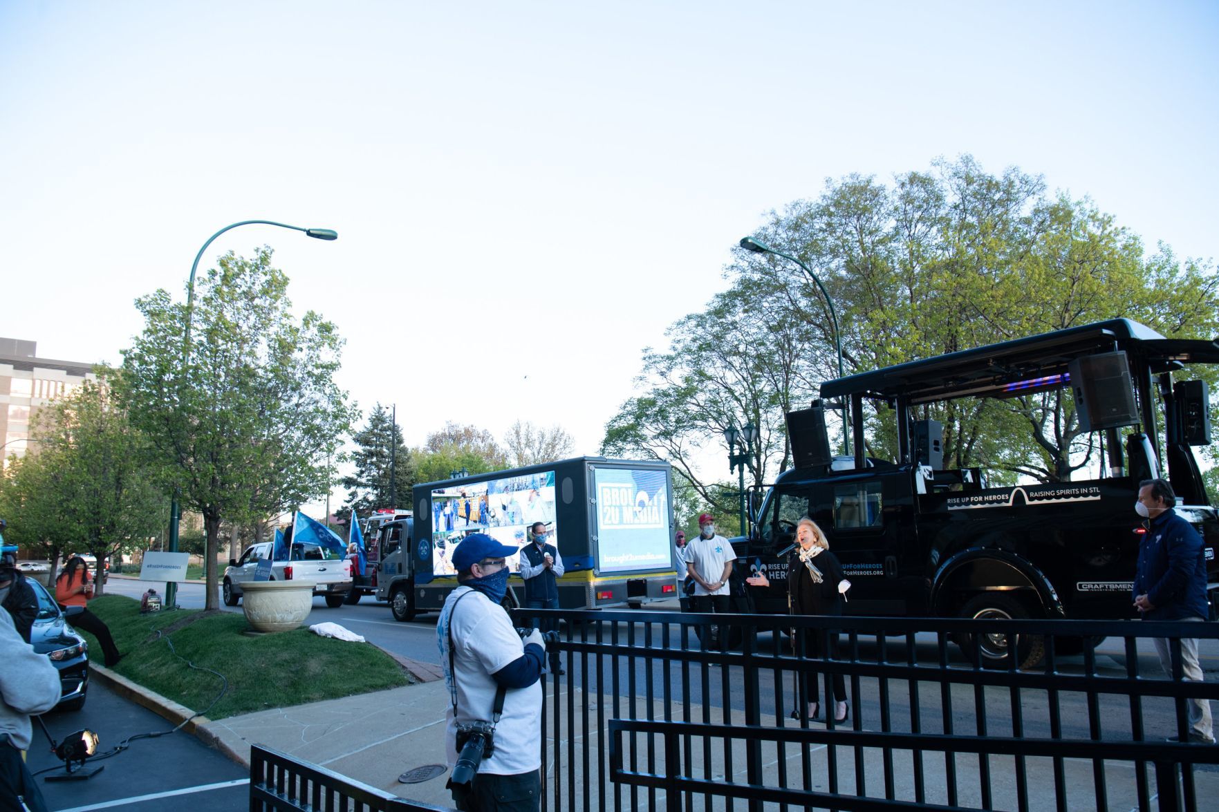 Rise Up for Heroes 'CAREavan'